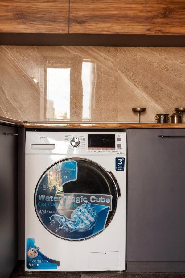 Veli Group Apartment In Old City Kutaisi Dış mekan fotoğraf